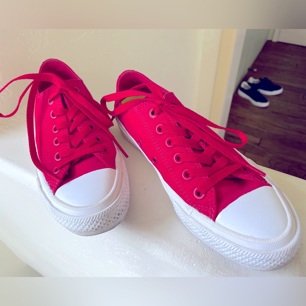 Converse All Star canvas sneakers red with red laces and comfort insole.